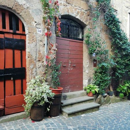 Relax Dal Caos Di Citta Apartment Barbarano Romano Екстериор снимка